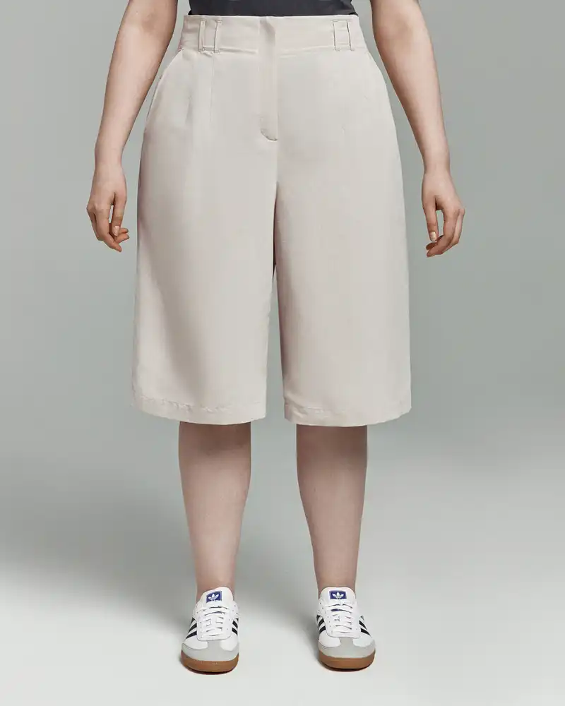 Шорты с фигурным поясом