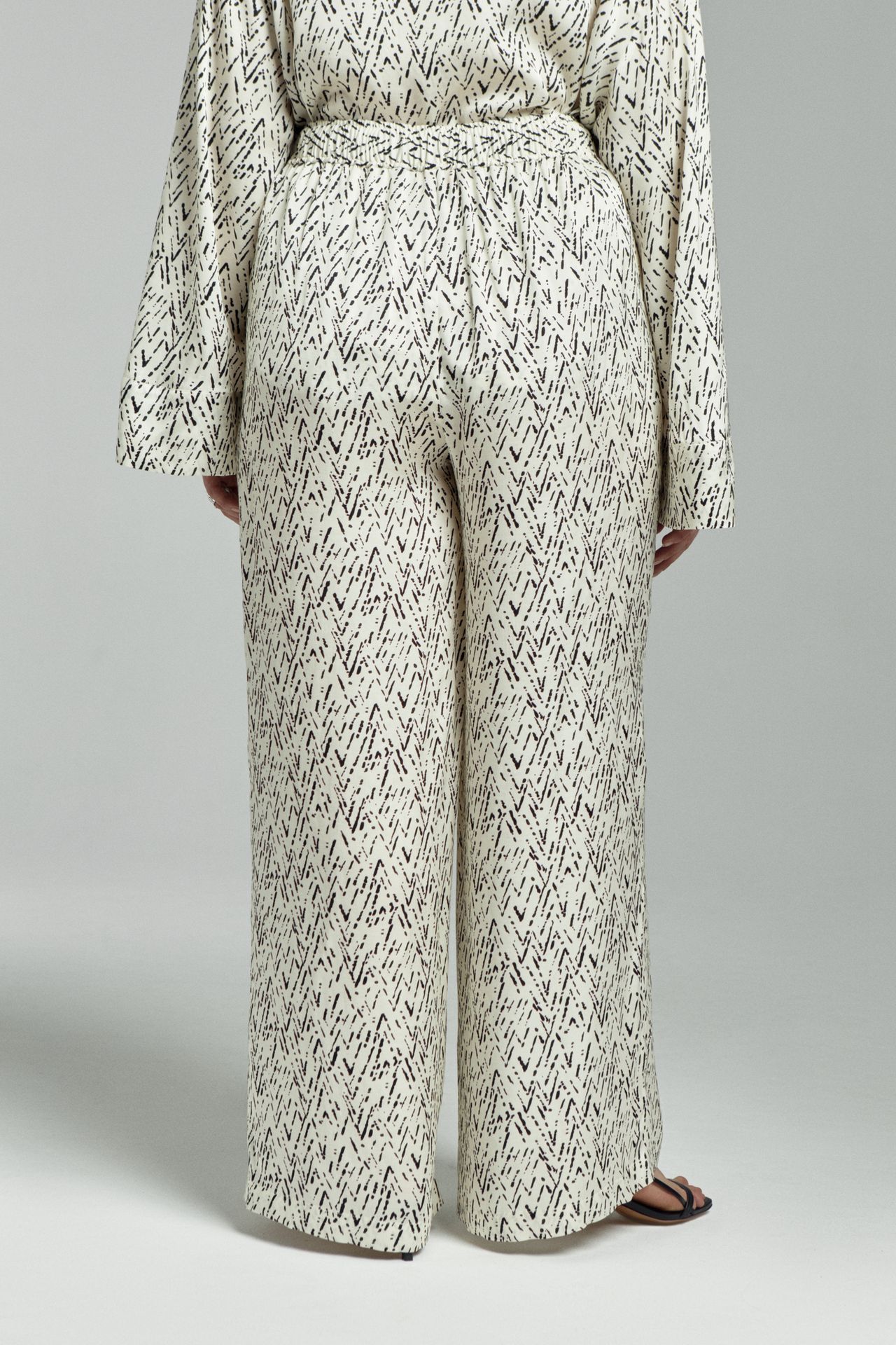 Брюки струящиеся в принте