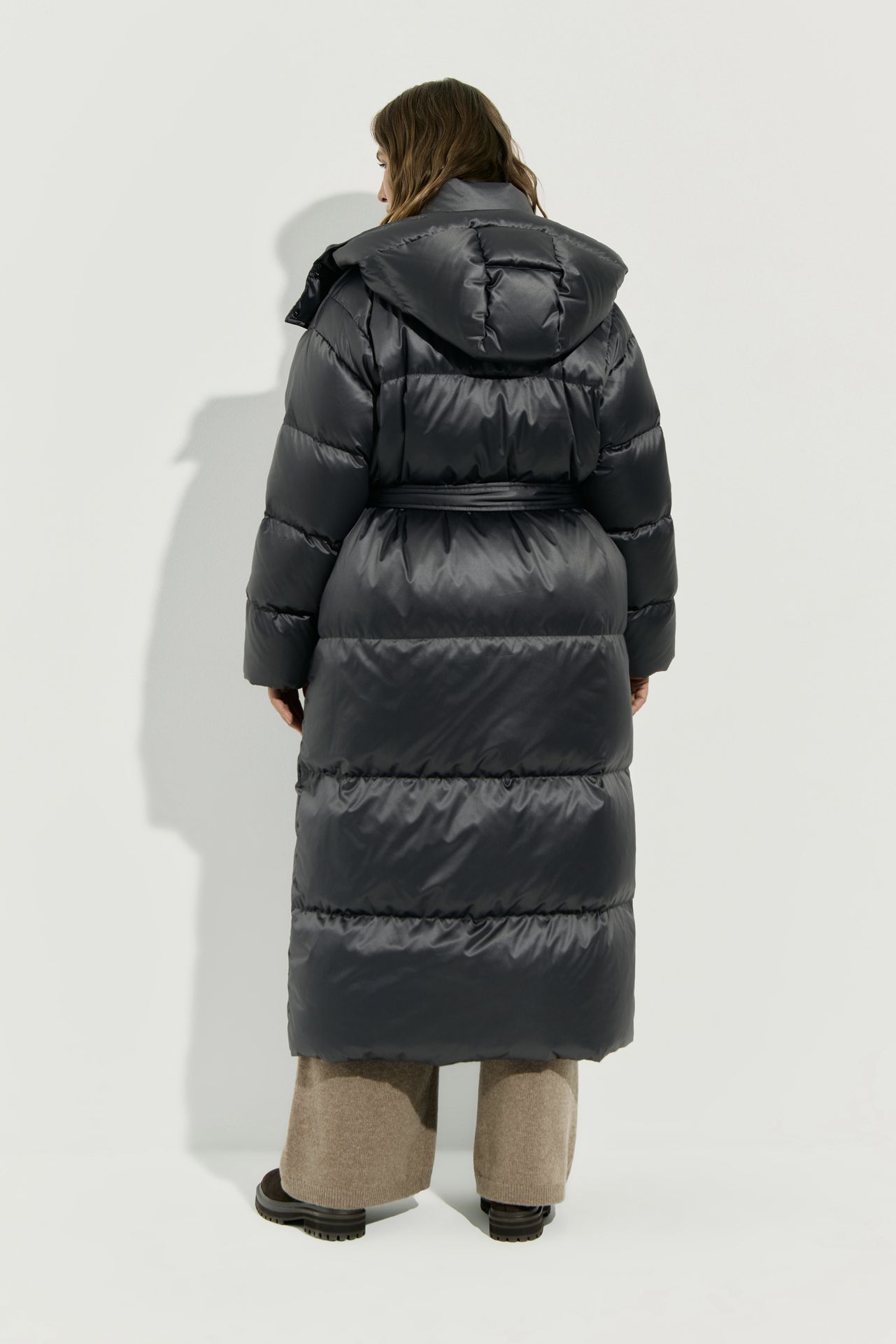 Пуховик длинный с премиальным наполнителем RENE