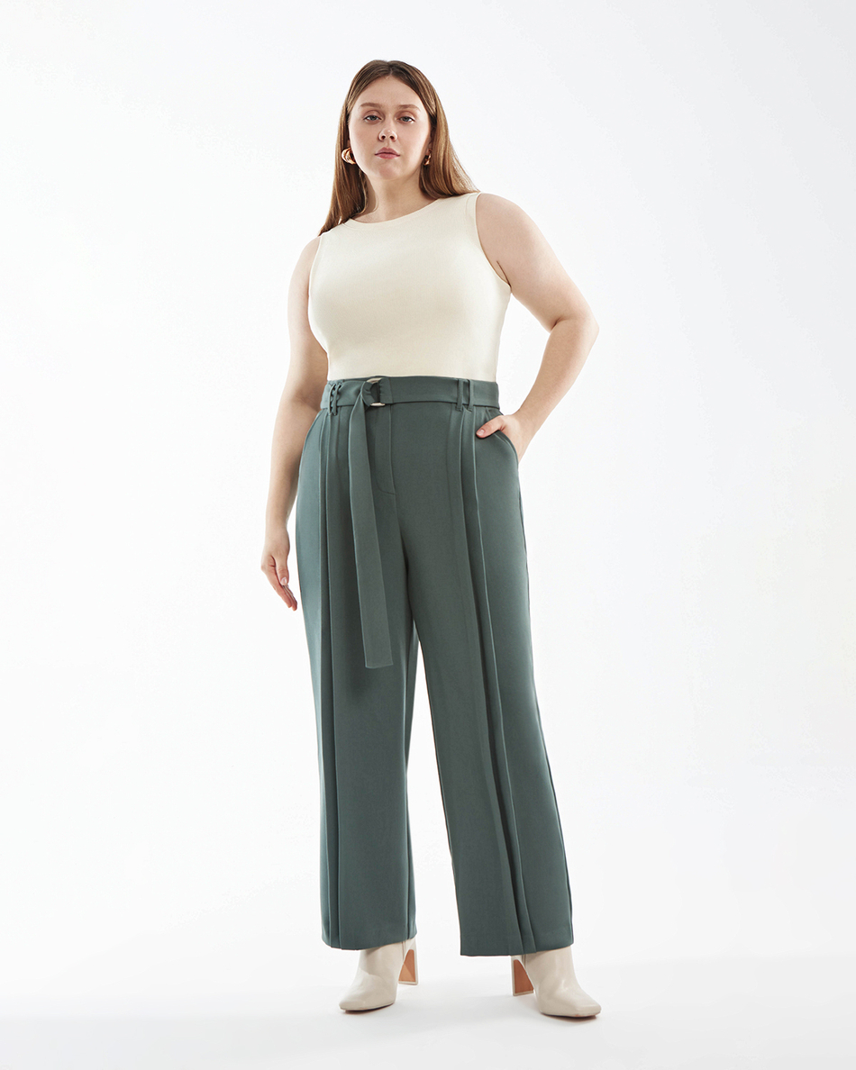 Брюки с защипами