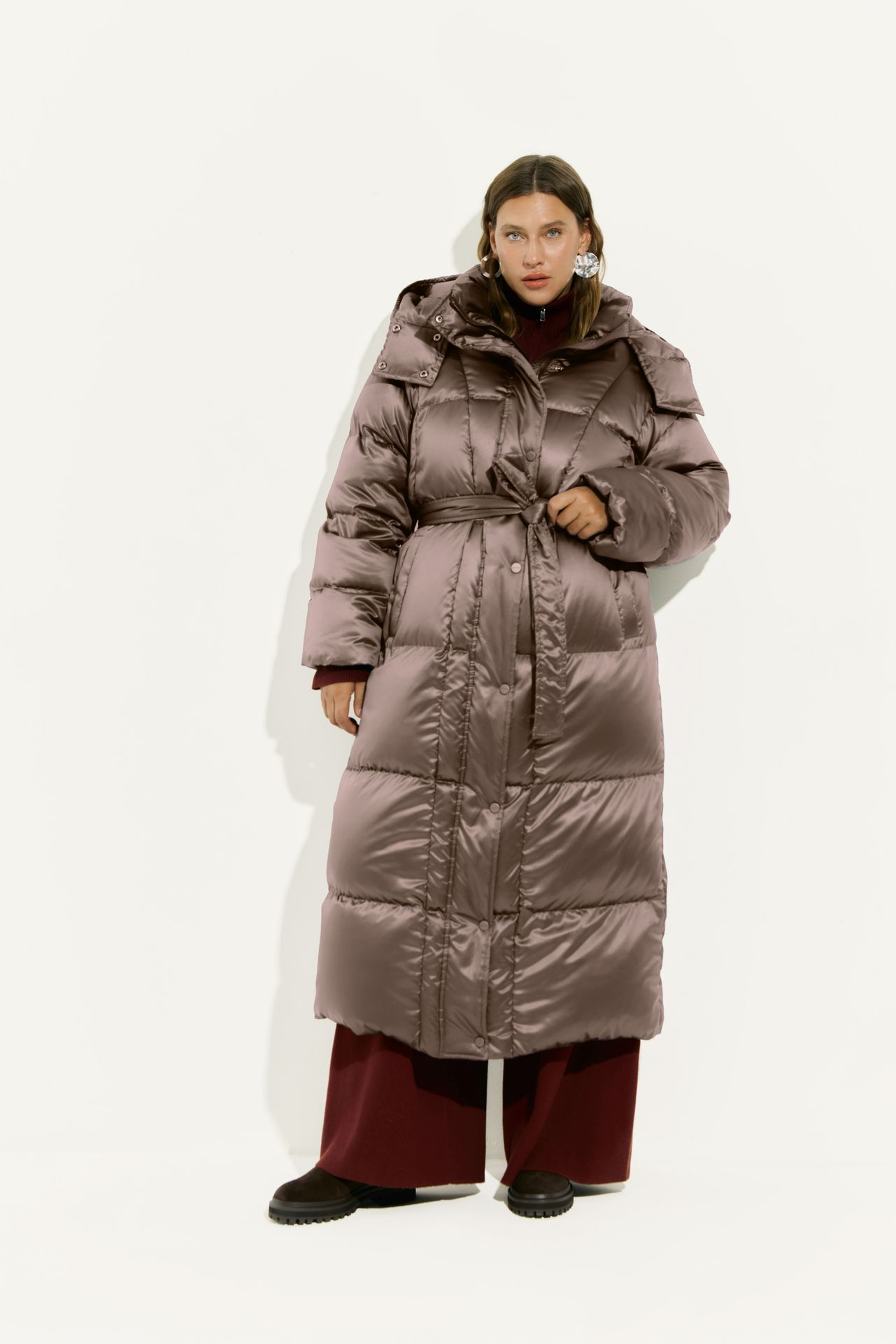 Пуховик длинный с премиальным наполнителем RENE