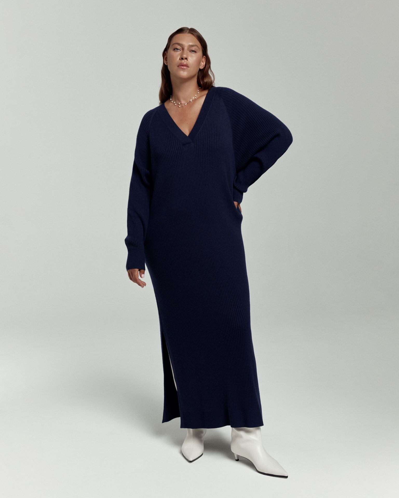 Платье вязаное